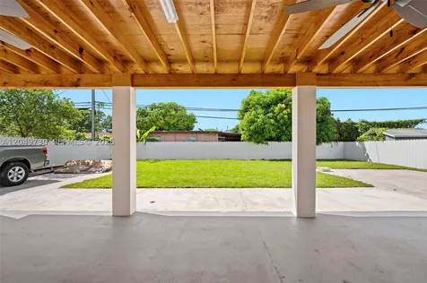 1720 NW 67th Street Miami FL 33147