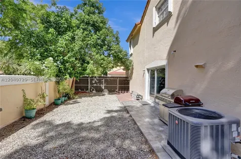 15184 SW 110th Street Miami FL 33196
