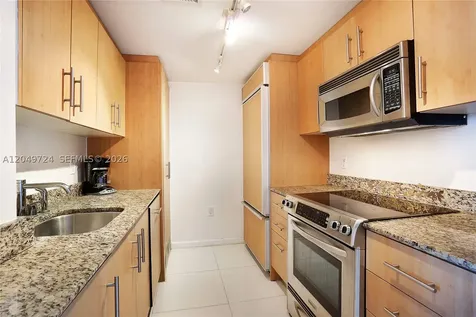 10275 Collins Avenue Bal Harbour FL 33154