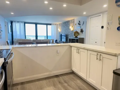2301 S Ocean Drive Hollywood FL 33019