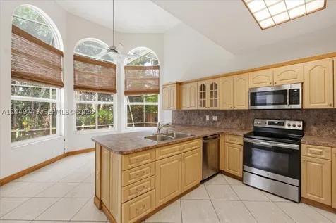 10545 NW 43rd Terrace Doral FL 33178