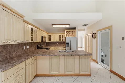 10545 NW 43rd Terrace Doral FL 33178