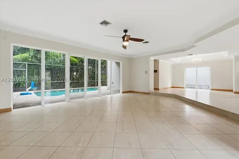 10545 NW 43rd Terrace Doral FL 33178