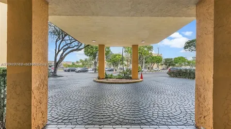 11800 SW 18th Street Miami FL 33175