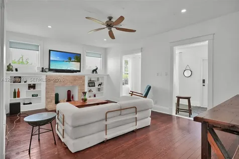 1933 Madison Street Hollywood FL 33020