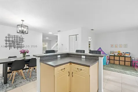 2303 SW 87th Terrace Miramar FL 33025