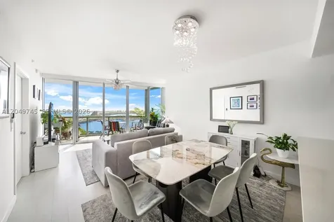 888 Biscayne Boulevard Miami FL 33132