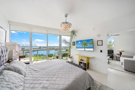 888 Biscayne Boulevard Miami FL 33132