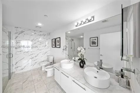 888 Biscayne Boulevard Miami FL 33132