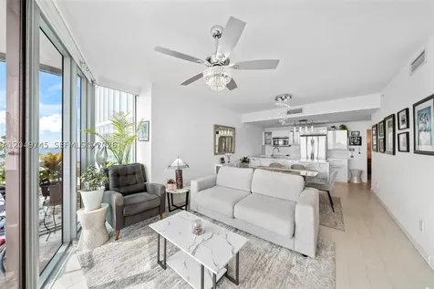 888 Biscayne Boulevard Miami FL 33132