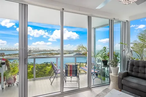 888 Biscayne Boulevard Miami FL 33132