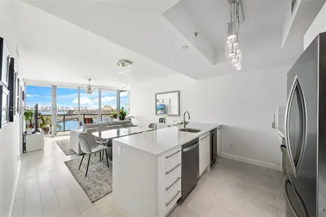 888 Biscayne Boulevard Miami FL 33132