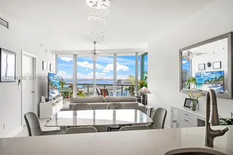 888 Biscayne Boulevard Miami FL 33132
