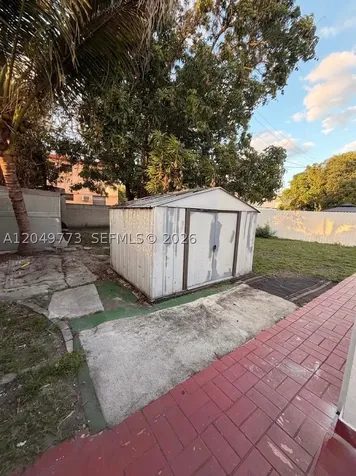 41 E 20th Street Hialeah FL 33010