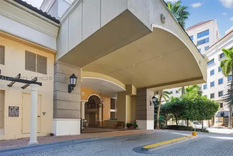 888 Douglas Coral Gables FL 33134