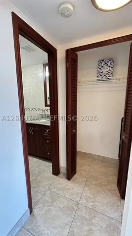 2899 Collins Avenue Miami Beach FL 33140