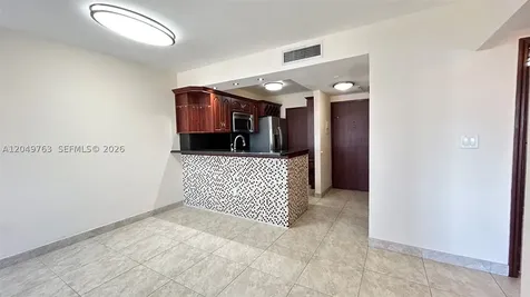 2899 Collins Avenue Miami Beach FL 33140