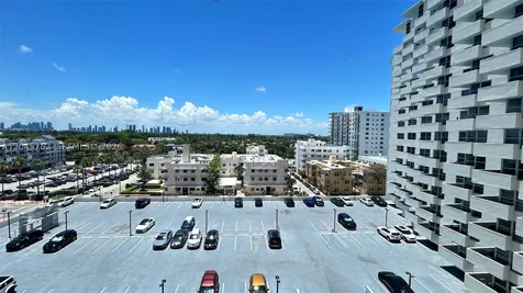 2899 Collins Avenue Miami Beach FL 33140