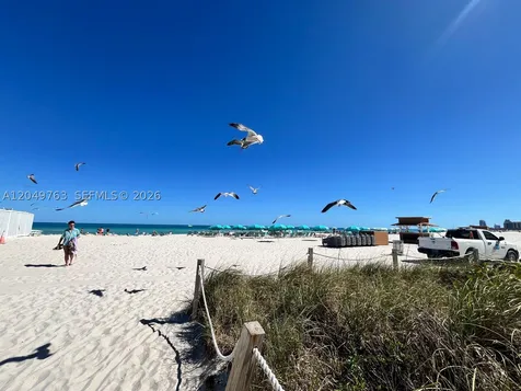 2899 Collins Avenue Miami Beach FL 33140