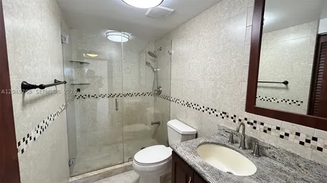 2899 Collins Avenue Miami Beach FL 33140