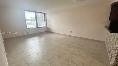 2899 Collins Avenue Miami Beach FL 33140