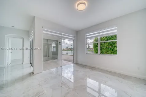 15950 SW 71st Terrace Miami FL 33193