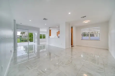 15950 SW 71st Terrace Miami FL 33193