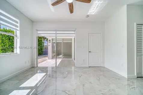 15950 SW 71st Terrace Miami FL 33193