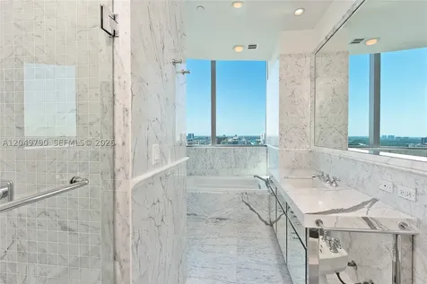 17475 Collins Avenue Sunny Isles Beach FL 33160