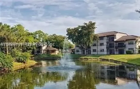 9938 Nob Hill Place Sunrise FL 33351