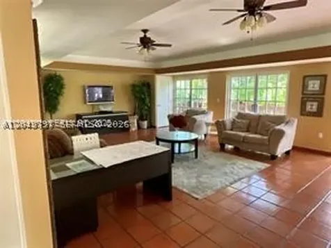9938 Nob Hill Place Sunrise FL 33351