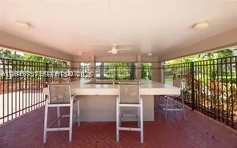 9938 Nob Hill Place Sunrise FL 33351
