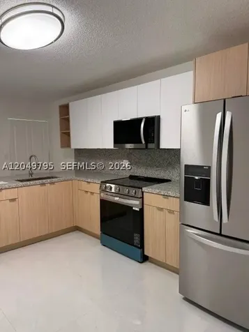 3518 W 80th Street Hialeah FL 33018