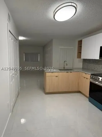3518 W 80th Street Hialeah FL 33018