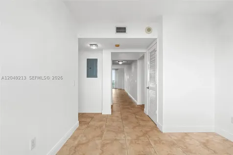 2681 N Flamingo Road Sunrise FL 33323