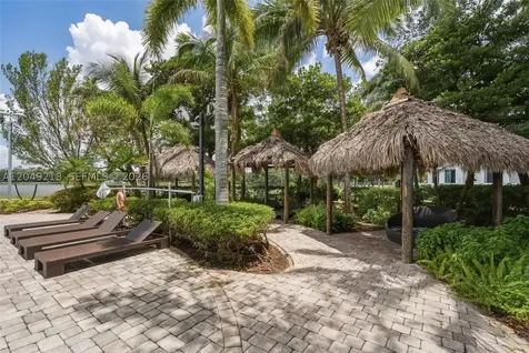 2681 N Flamingo Road Sunrise FL 33323