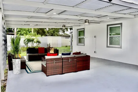 16201 NW 18th Place Miami Gardens FL 33054