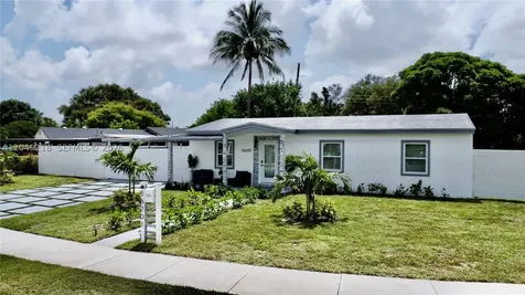 16201 NW 18th Place Miami Gardens FL 33054