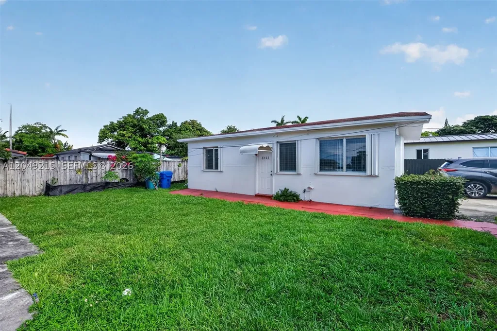 3205 NW 3rd Street Miami FL 33125