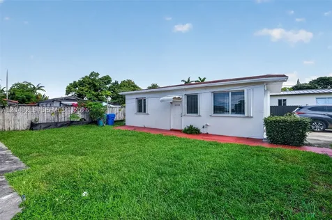 3205 NW 3rd Street Miami FL 33125