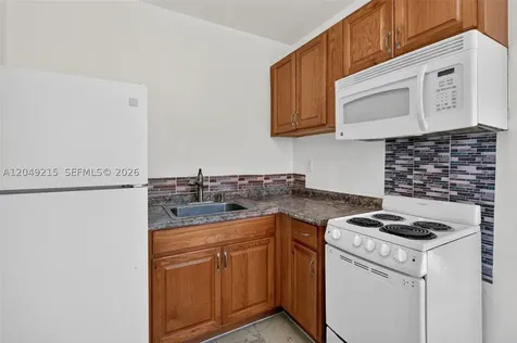 3205 NW 3rd Street Miami FL 33125
