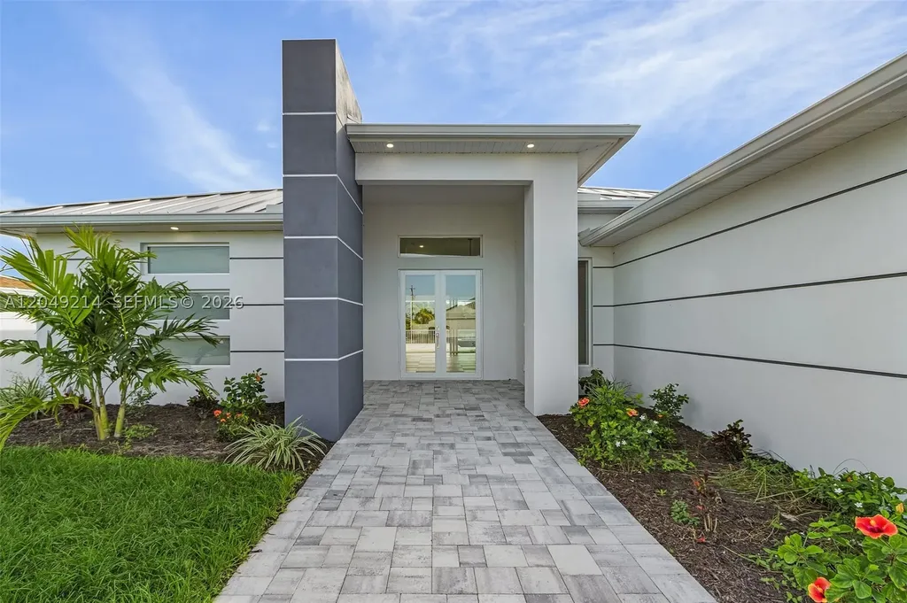 1430 SE 23rd Street Cape Coral FL 33990