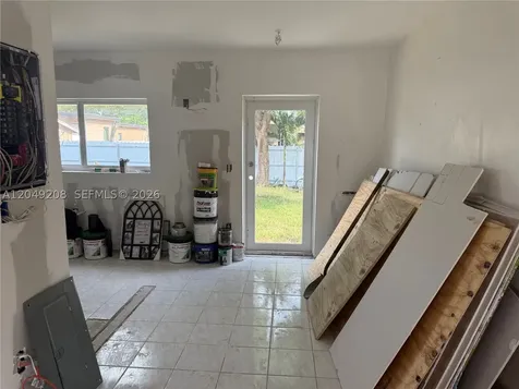 6346 NW 41st Street Virginia Gardens FL 33166