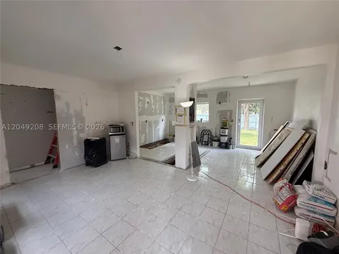 6346 NW 41st Street Virginia Gardens FL 33166
