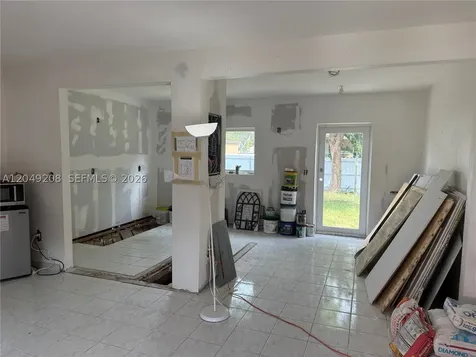 6346 NW 41st Street Virginia Gardens FL 33166
