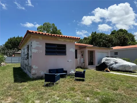 6346 NW 41st Street Virginia Gardens FL 33166