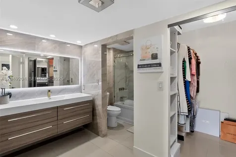 20505 E Country Club Drive Aventura FL 33180