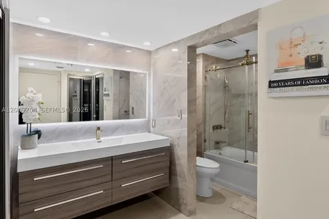 20505 E Country Club Drive Aventura FL 33180