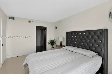 20505 E Country Club Drive Aventura FL 33180