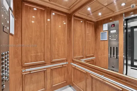20505 E Country Club Drive Aventura FL 33180